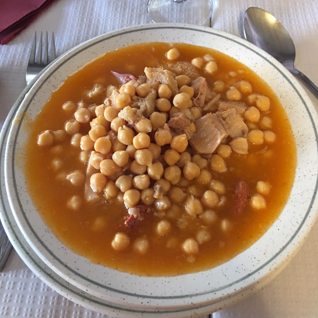 Garbanzos con Callos y Cabecillas en Meson los Arcos. Aranda de&nbsp;Duero