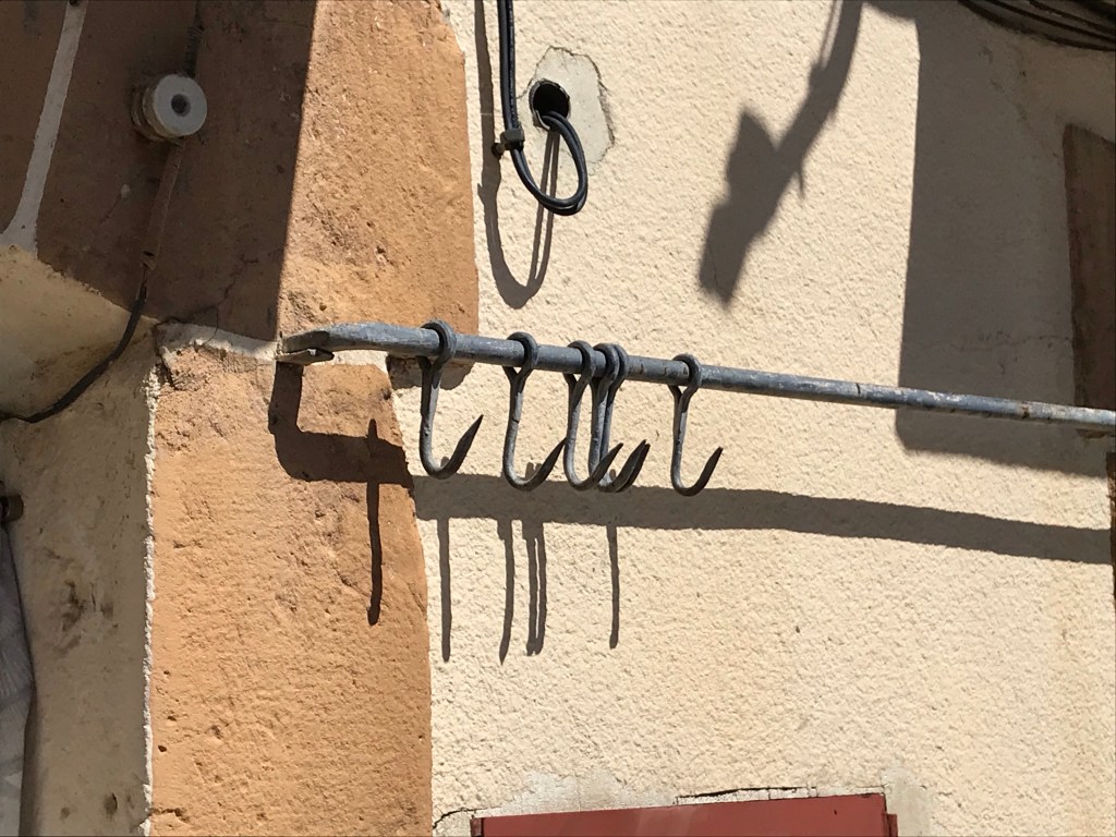 Ganchos de Matanza en Villanueva de Gumiel. Burgos. Castilla y León.&nbsp;28.7.2020