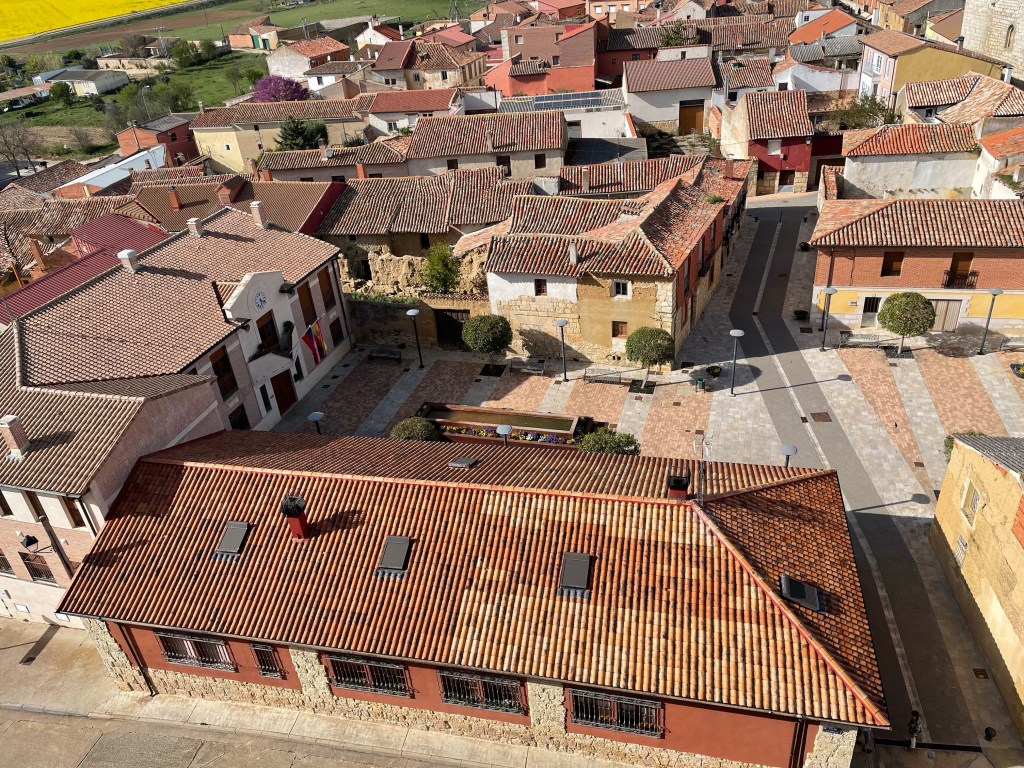 Panorámica y Campos en los alrededores de Fuentes de Valdepero.&nbsp;2022.05.01