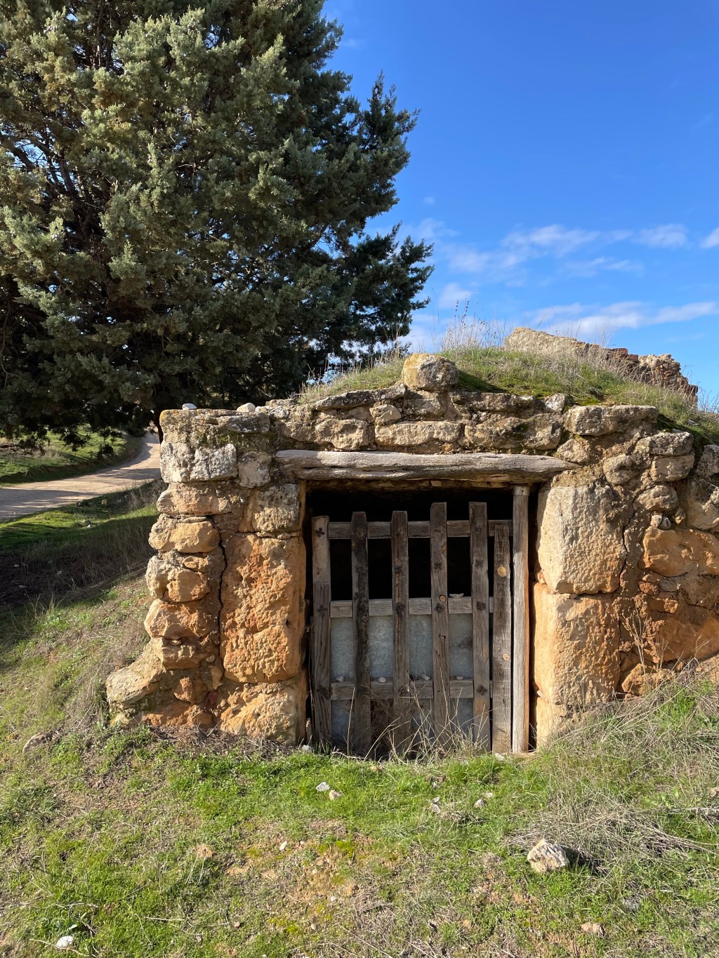 Bodegas de Sinovas. Aranda de Duero. Burgos. Castilla y León.&nbsp;26.12.2022